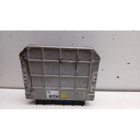 Centralita Motor Uce para Toyota Auris