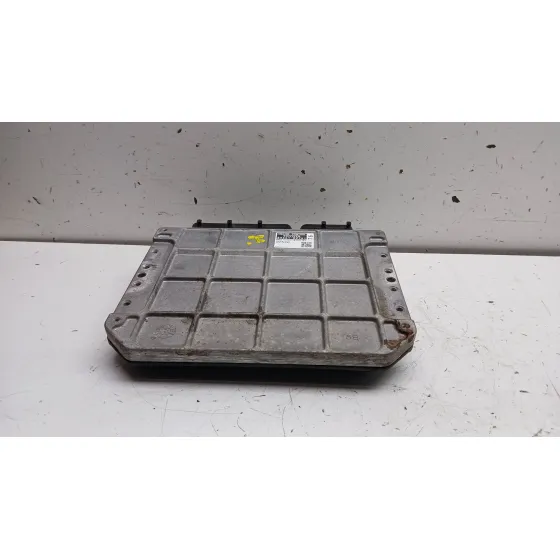 Centralita Motor Uce para Toyota Auris