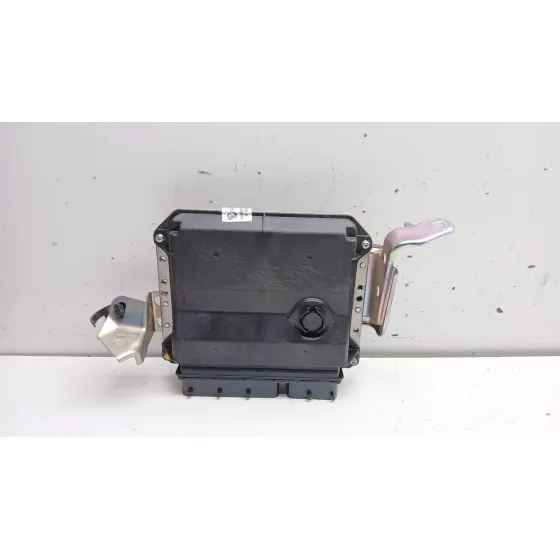 Centralita Motor Uce para Toyota Auris (_E15_)