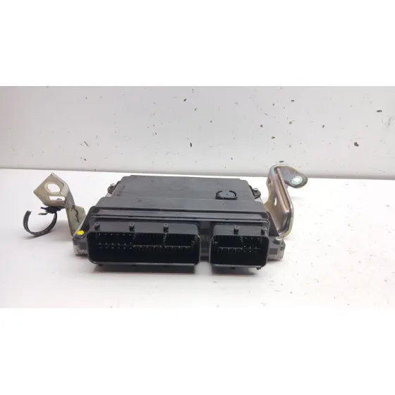 Centralita Motor Uce para Toyota Auris (_E15_)