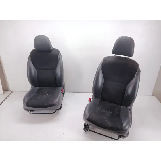 Juego Asientos Completo para Toyota Auris (_E15_)