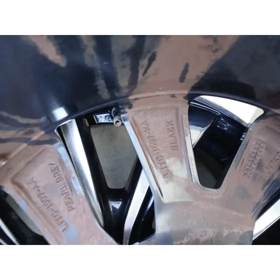 Llanta para Ford Puma (J2K, Cf7)