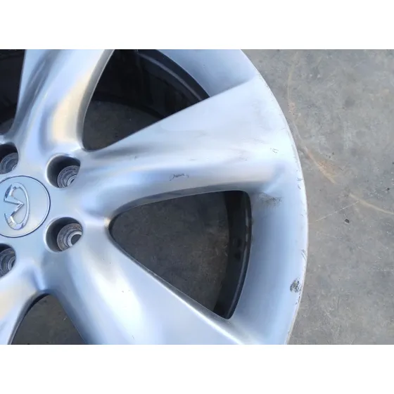 Llanta para Infiniti Qx70