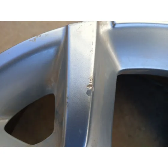 Llanta para Jeep Avenger
