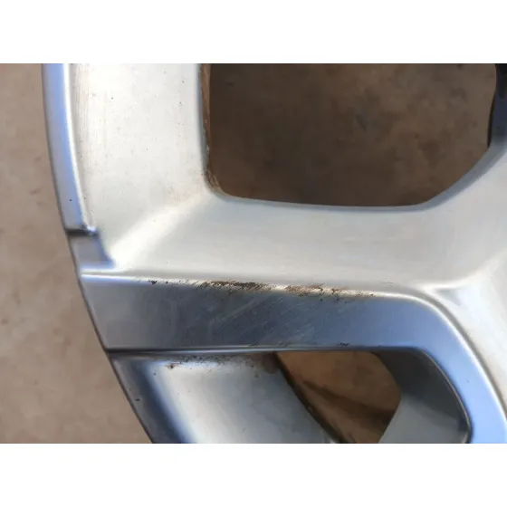 Llanta para Jeep Avenger