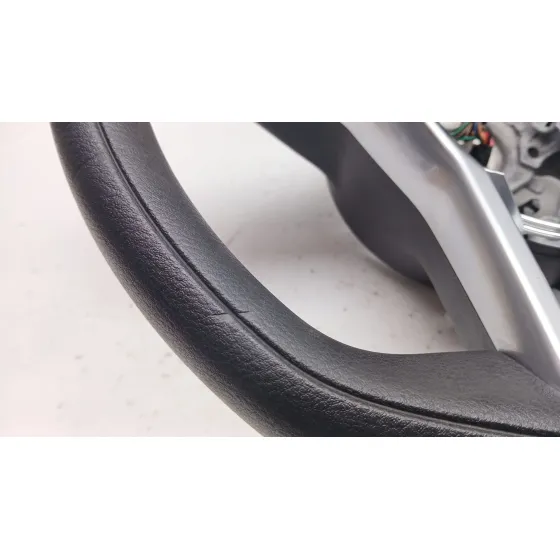 Volante para Nissan Micra V (K14)