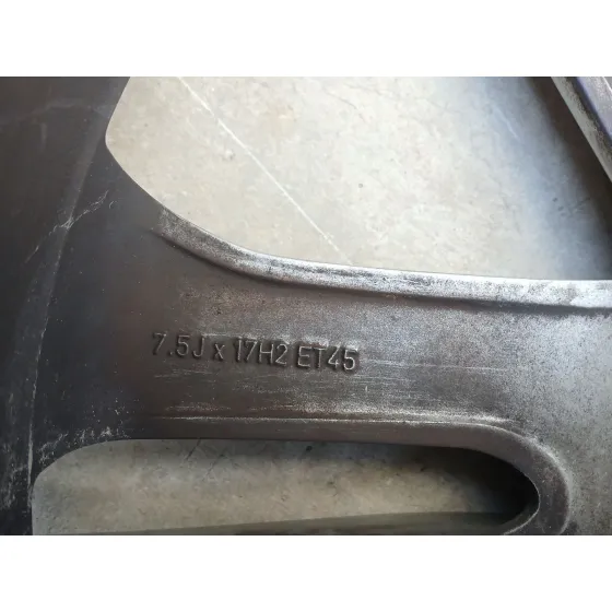 Llanta para Mercedes-Benz Clase E Descapotable (A207)