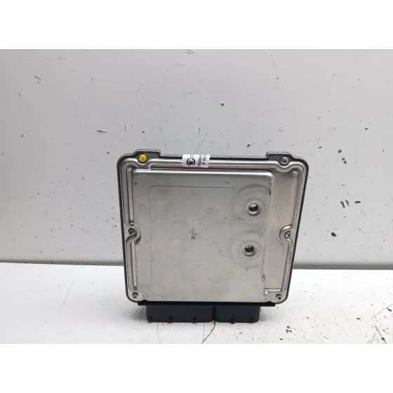 Centralita Motor Uce para Audi A4 Berlina (8E)