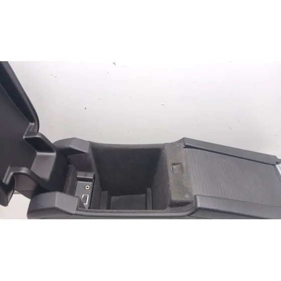 Apoyabrazos Central para Volvo V60 I (155)