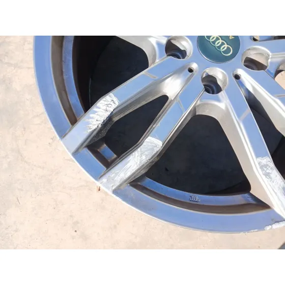 Llanta para Audi Q7 (4Lb)