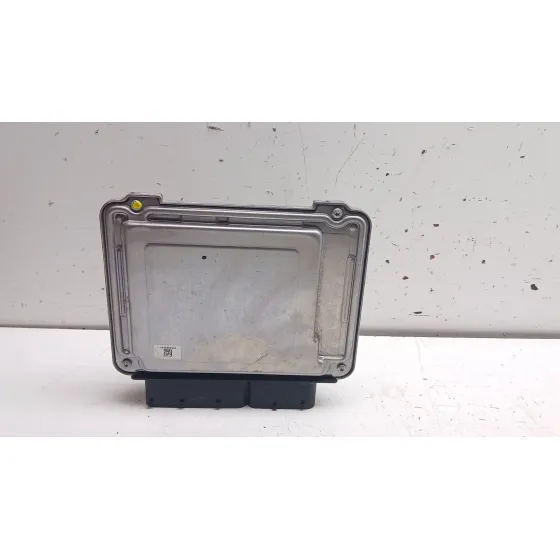 Centralita Motor Uce para Volkswagen Golf Vii Lim. (Bq1)