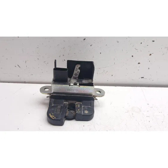 Cerradura Maletero / Porton para Volkswagen Golf Vii Lim. (Bq1)