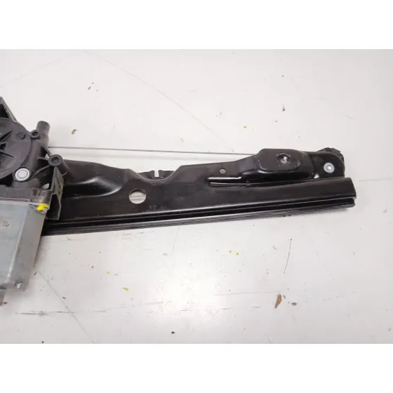 Elevalunas Delantero Derecho para Opel Vivaro C Furgoneta (K0)