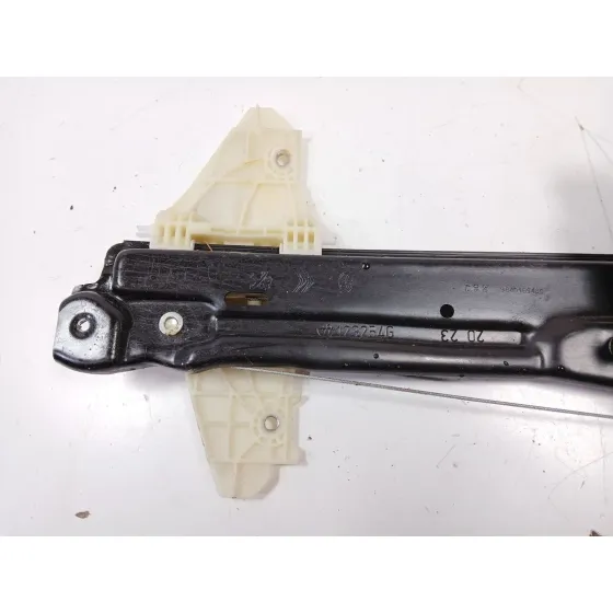 Elevalunas Delantero Izquierdo para Opel Vivaro C Furgoneta (K0)