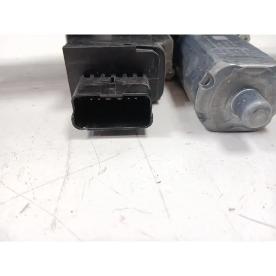 Elevalunas Delantero Izquierdo para Opel Vivaro C Furgoneta (K0)