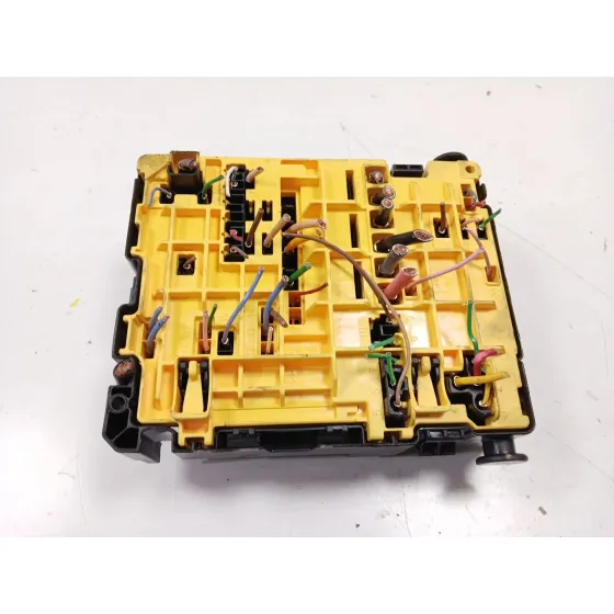 Caja Reles / Fusibles para Opel Vivaro C Furgoneta (K0)