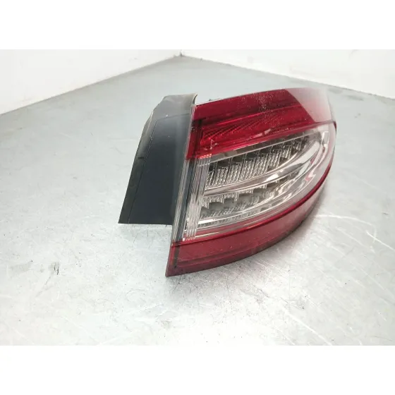 Piloto Trasero Derecho para Ford Mondeo V Hatchback (Ce)