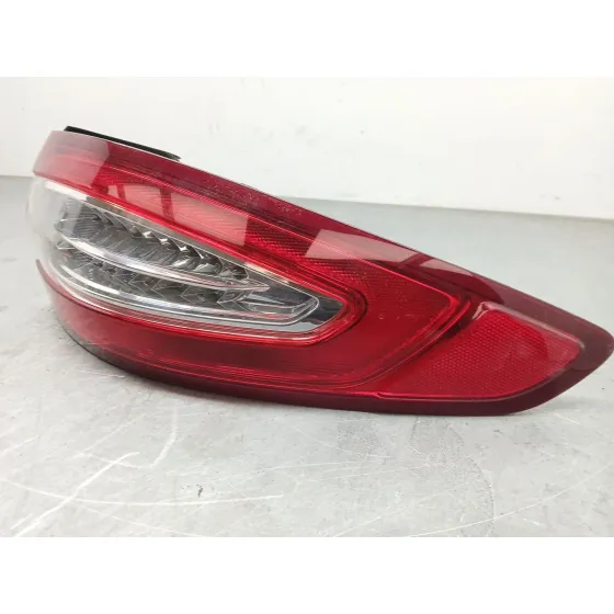 Piloto Trasero Derecho para Ford Mondeo V Hatchback (Ce)