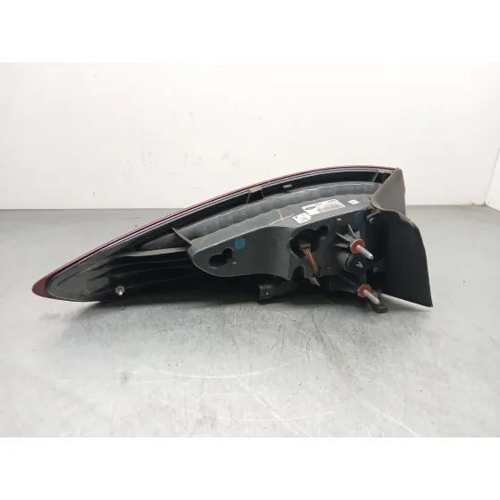 Piloto Trasero Derecho para Ford Mondeo V Hatchback (Ce)