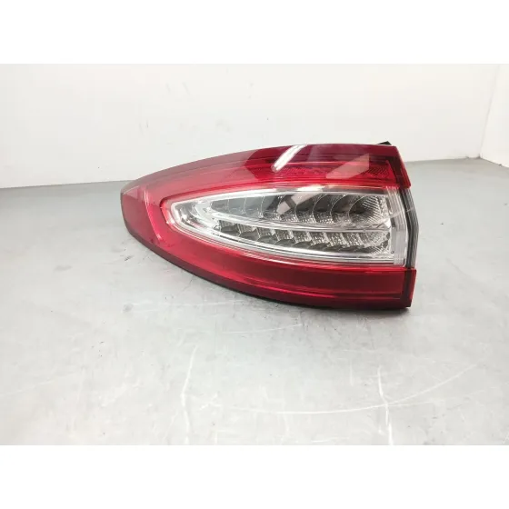 Piloto Trasero Izquierdo para Ford Mondeo V Hatchback (Ce)