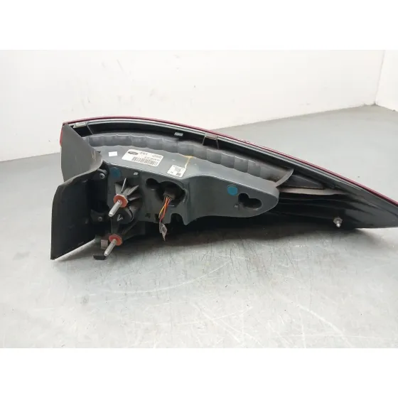 Piloto Trasero Izquierdo para Ford Mondeo V Hatchback (Ce)