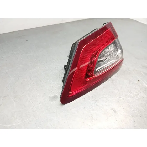 Piloto Trasero Izquierdo Interior para Ford Mondeo V Hatchback (Ce)