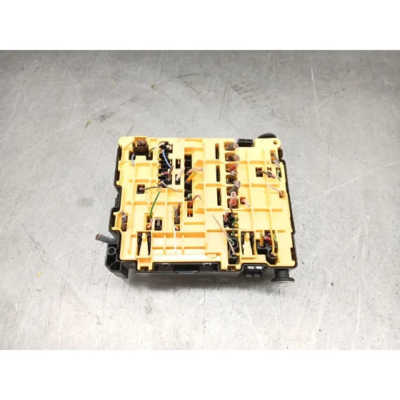 Caja Reles / Fusibles para Toyota Proace Furgoneta (Mdz_)