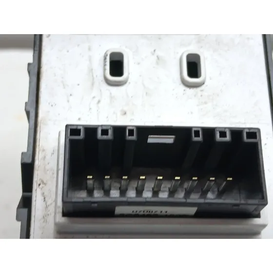 Mando Elevalunas Delantero Izquierdo para Hyundai I30 (Pd)