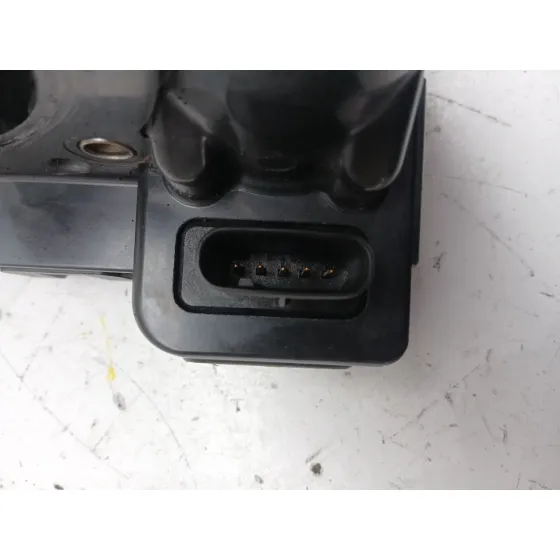 Caja Mariposa para Mercedes-Benz Cla Coupe (C117)