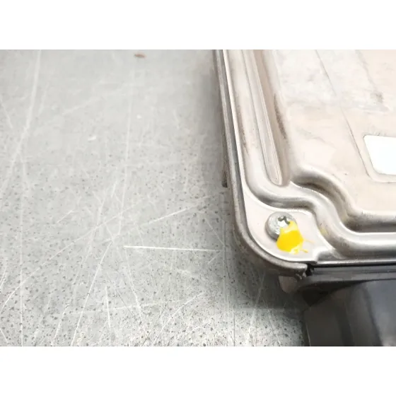 Centralita Motor Uce para Volkswagen Golf V (1K1)