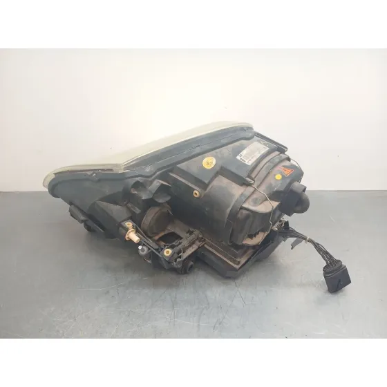 Faro Derecho para Porsche Cayenne (9Pa)