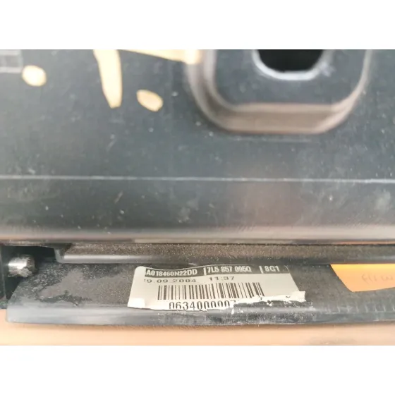 Guantera para Porsche Cayenne (9Pa)