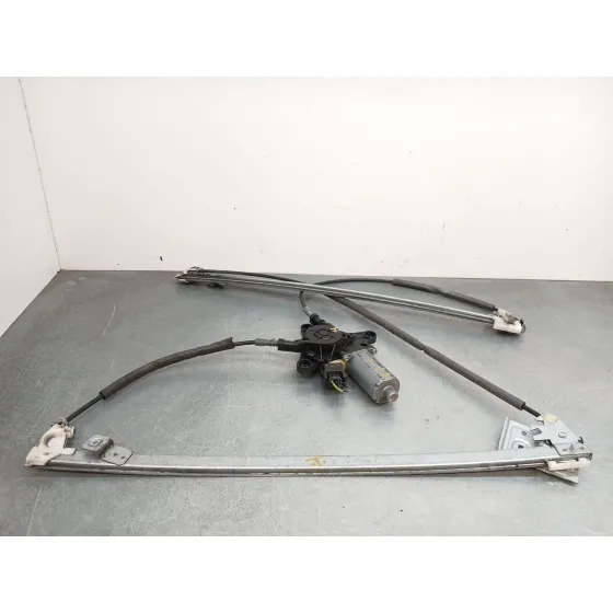 Elevalunas Delantero Izquierdo para Mercedes-Benz Vito / Mixto Furgoneta (W639)