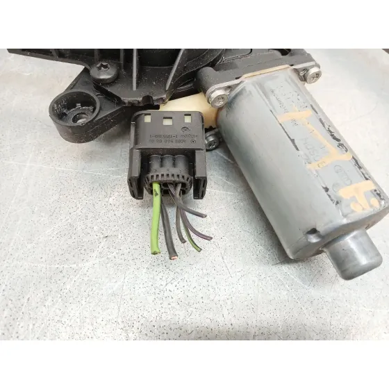 Elevalunas Delantero Izquierdo para Mercedes-Benz Vito / Mixto Furgoneta (W639)