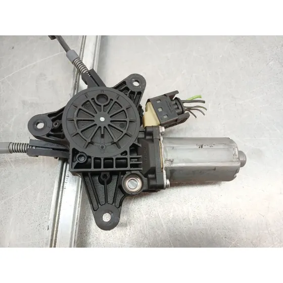 Elevalunas Delantero Izquierdo para Mercedes-Benz Vito / Mixto Furgoneta (W639)