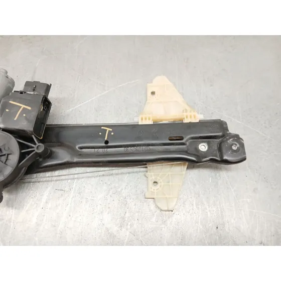 Elevalunas Delantero Derecho para Peugeot Expert Furgoneta (V_)