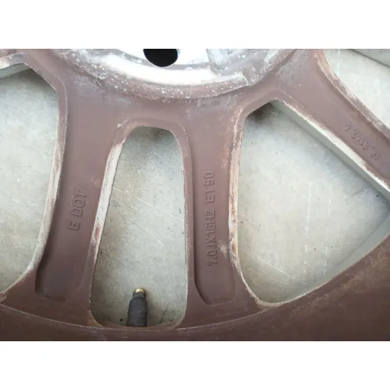 Llanta para Ford Focus Iii
