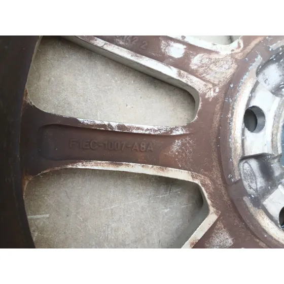 Llanta para Ford Focus Iii