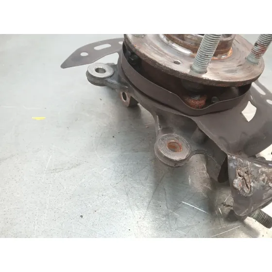 Mangueta Delantera Izquierda para Kia Ceed (Cd)