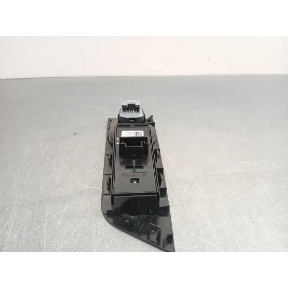 Mando Elevalunas Delantero Izquierdo para Skoda Octavia Iv (Nx3, Nn3, Pv3)