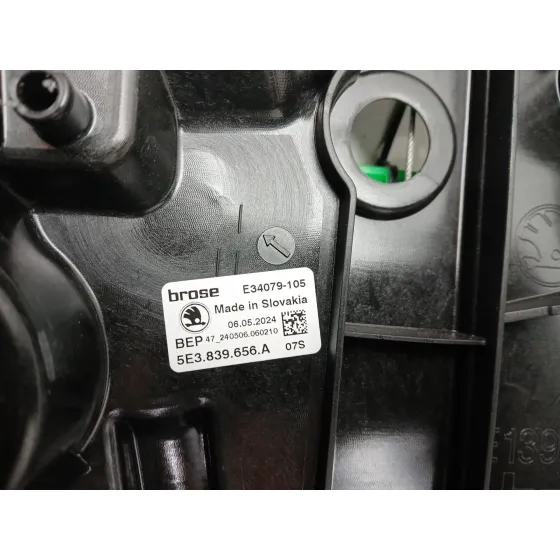 Elevalunas Trasero Derecho para Skoda Octavia Iv (Nx3, Nn3, Pv3)