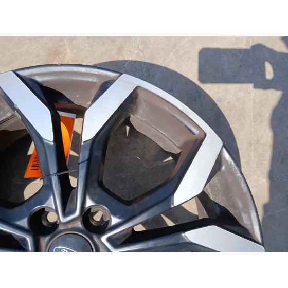 Llanta para Ford Puma (J2K, Cf7)