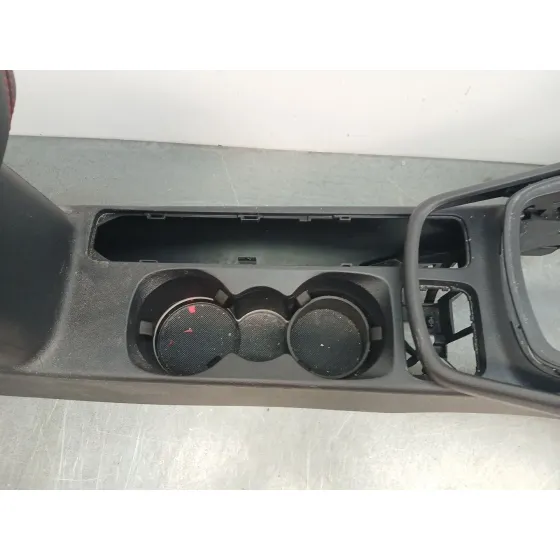Apoyabrazos Central para Ford Puma (J2K, Cf7)