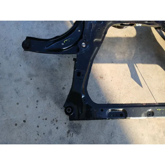 Puente Delantero para Nissan Juke (F15)