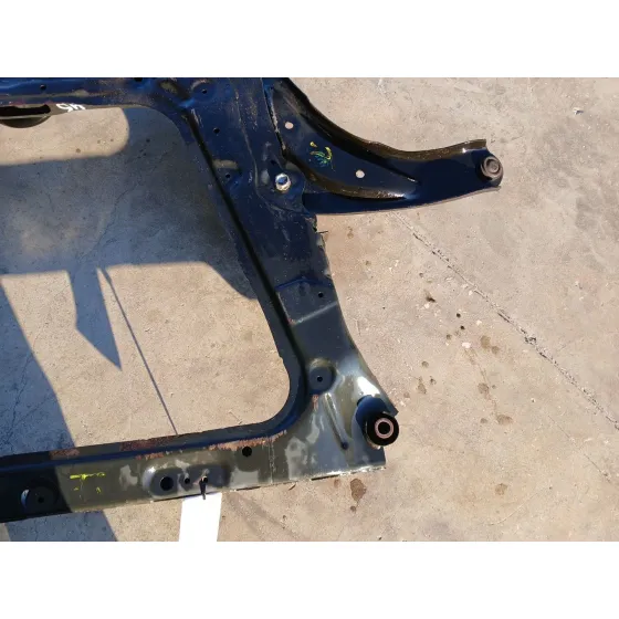 Puente Delantero para Nissan Juke (F15)