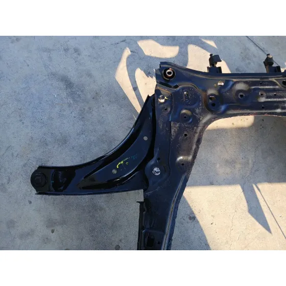 Puente Delantero para Nissan Juke (F15)