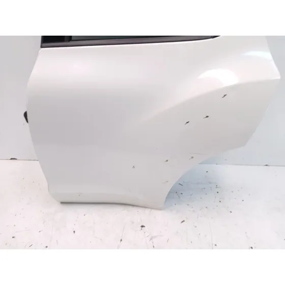 Puerta Trasera Izquierda para Nissan Juke (F15)