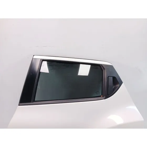 Puerta Trasera Izquierda para Nissan Juke (F15)