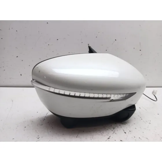 Retrovisor Derecho para Nissan Juke (F15)