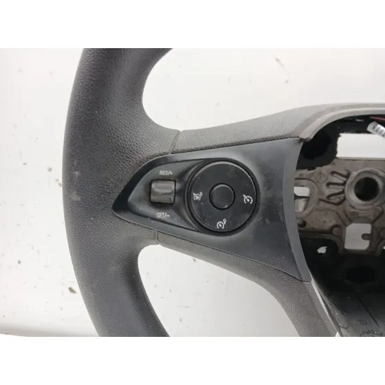 Volante para Opel Combo E Tour / Life (K9)